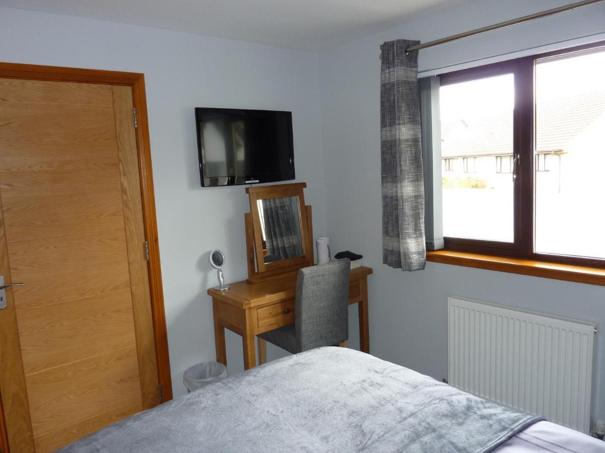 Inverness. Private Double Room With En Suite. Room Only. Exterior photo